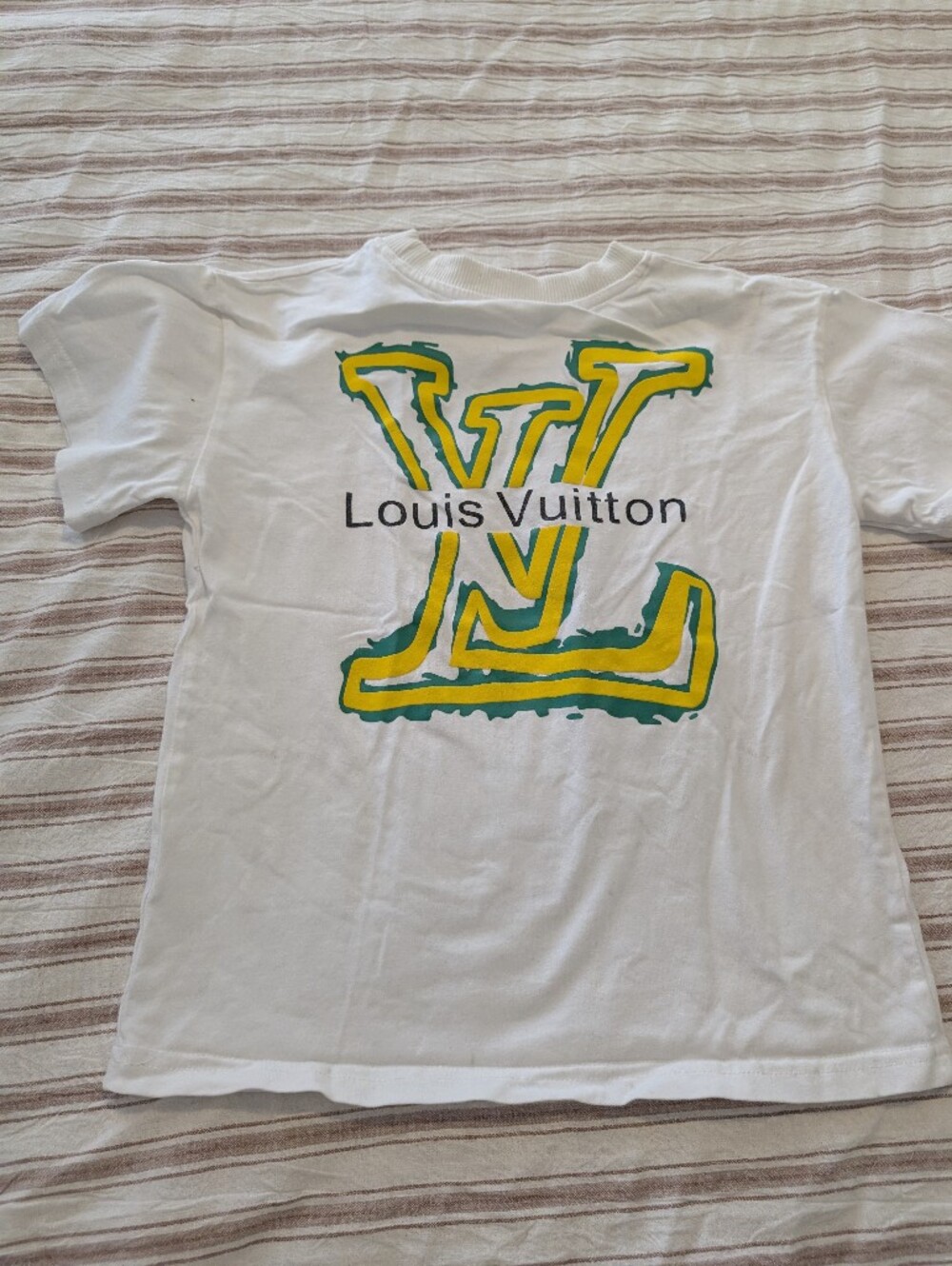 Louis Vuitton & Burberry Bundle Tee Boy 6y Green LV Graphic